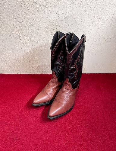 DINGO USA TWO TONE LEATHER WESTERN BOOTS (270)